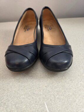 NWOB Life Stride Memory Foam Navy Dress Shoe, Size 7